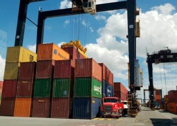 Senado aprueba ley que prohíbe importar mercancías producidas mediante trabajo forzoso