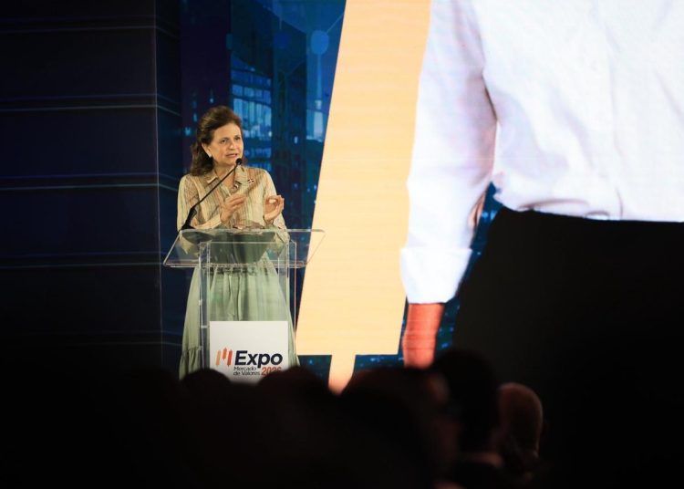 Raquel Peña destaca el mercado de valores como aliado para impulsar la inversión y el desarrollo