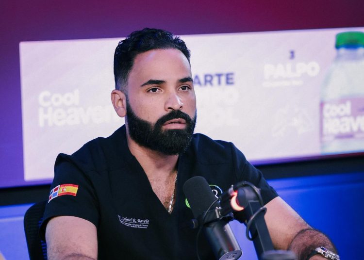 Detienen a Gabriel Ravelo, exsubdirector del Hospital Darío Contreras, por investigación de SeNaSa 2.0