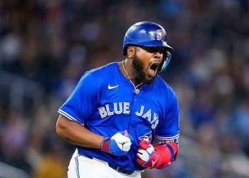 Vladimir Guerrero Jr. regresa al lineup de Toronto para el Juego 1 ante Baltimore