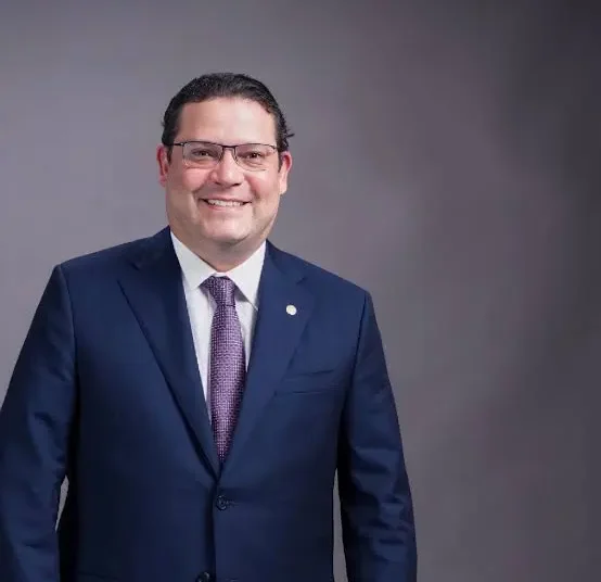 Yayo Sanz Lovatón destaca unidad y servicio a la gente como retos del PRM