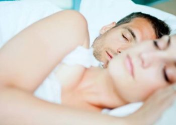 ¿Tener sexo ayuda a dormir mejor? La relación entre el orgasmo, la relajación y el sueño