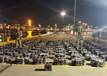 Autoridades decomisan 5.529 paquetes de presunta droga en aguas del Pacífico panameño