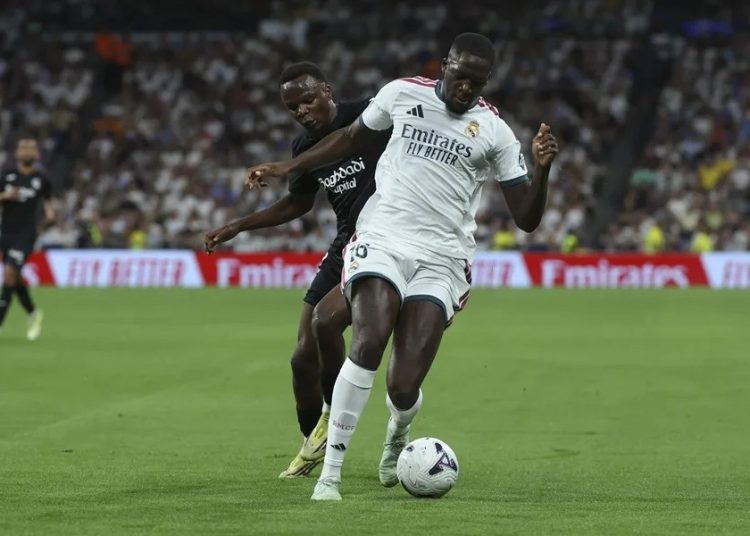 Konaté deja la selección francesa por un esguince leve de rodilla