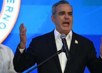 Luis Abinader asume hoy la presidencia del PRM