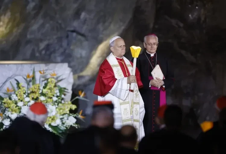 El papa expresa a las víctimas de abusos francesas su compromiso «para que jamás se repita»