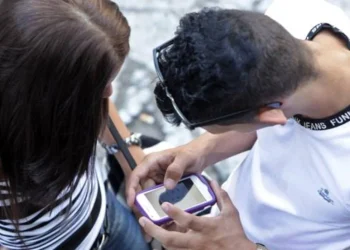 Alertan sobre reto viral que impulsa a adolescentes a desaparecer durante 48 horas