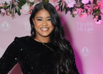 Quién es Isveny Pichardo, la joven dominicana con tres nominaciones a Premios La Flor 2026