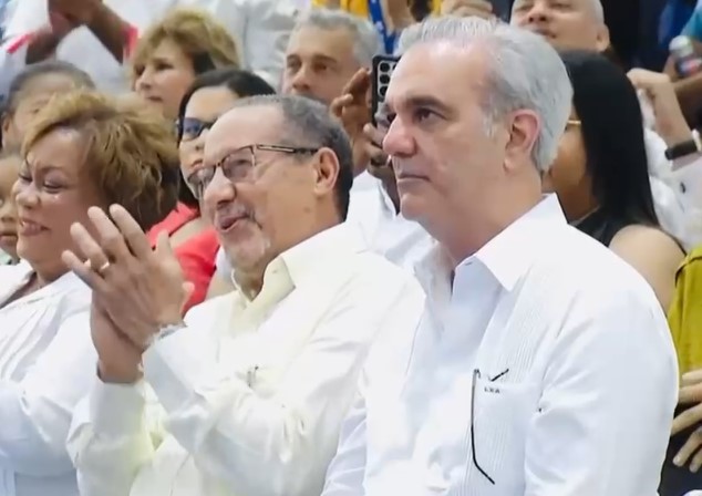 Abinader encabeza inauguración del complejo educativo y deportivo Pedro Martínez