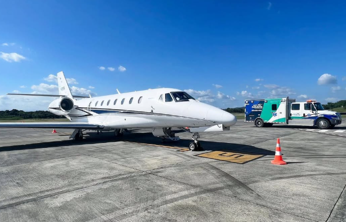 Avión de matrícula dominicana se sale de pista durante aterrizaje en Texas