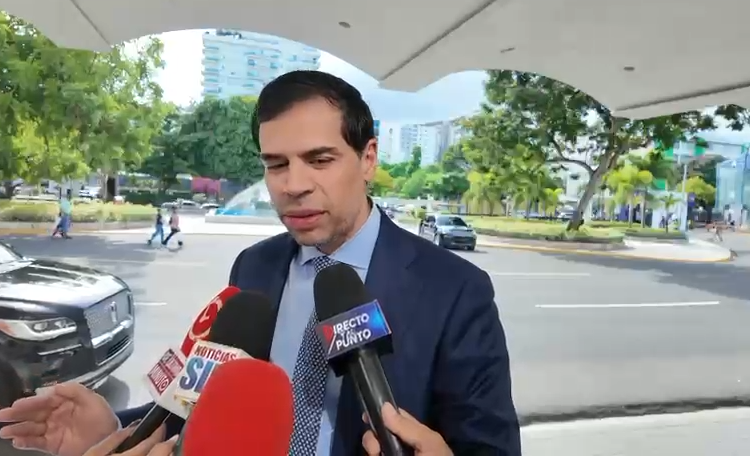 Ministro de Cultura adelanta incremento significativo en asistencia a la Feria del Libro