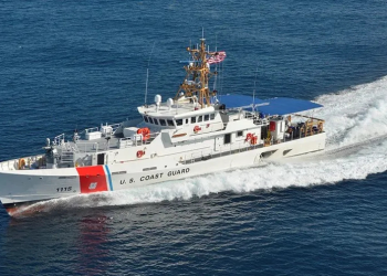 La Guardia Costera suspende búsqueda de 10 migrantes en aguas al oeste de Puerto Rico