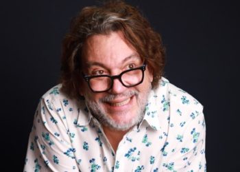 Asaltan a humorista Kenny Grullón en su residencia;  actor se encuentra en buen estado de salud