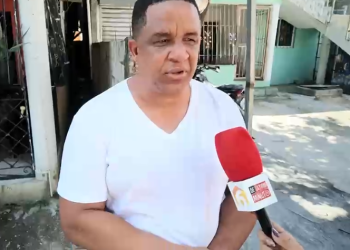 Residentes de Madre Vieja Norte piden solución a inundaciones y falta de recogida de basura