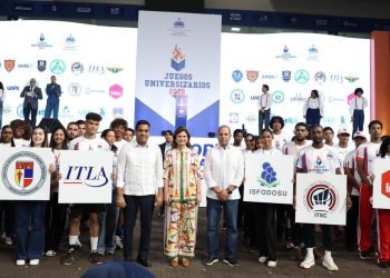 Raquel Peña y Kelvin Cruz inauguran los Juegos Deportivos Universitarios 2026