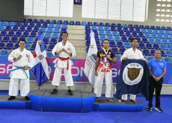 UNAPEC se corona en la kata del karate Juegos Deportivos Universitarios 2026