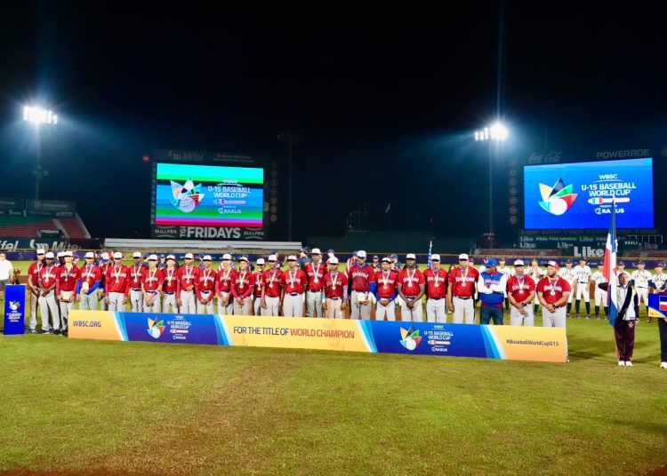 Kelvin Cruz felicita a RD por plata en Mundial Sub-15