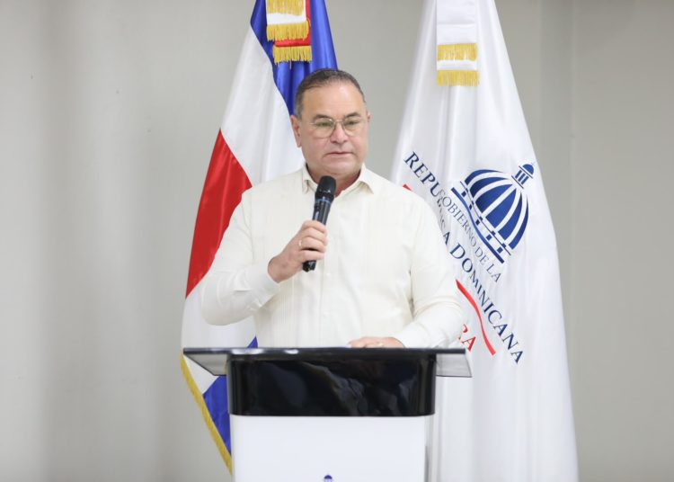 Ministro de Agricultura dice eliminación de aranceles al arroz no significa abandono al sector