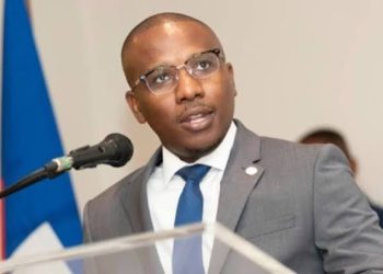 Claude Joseph acusa a sectores dominicanos de racismo y critica al presidente Abinader
