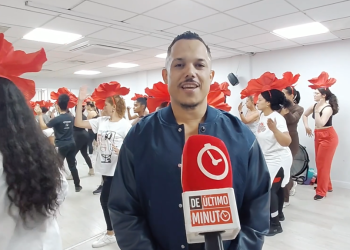 Jóvenes dominicanos continúan con los ensayos para representar RD en el Desfile de la Hispanidad en Madrid 2026